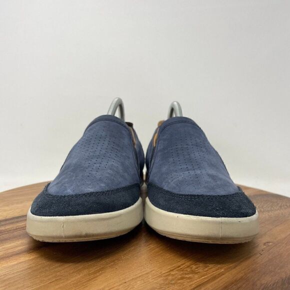 Ecco Men's Collin 2.0 Loafer Size 5-5.5 Slip On Blue Shoe Perforated Leather - Picture 2 of 8